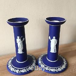 Lovely Early Wedgwood Jasperware Paire De Chandeliers Figurines Classiques