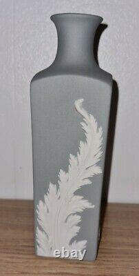 Lovely Wedgwood Jasper Ware Grey Rare Bee Vase