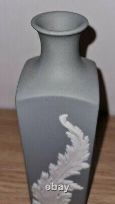 Lovely Wedgwood Jasper Ware Grey Rare Bee Vase