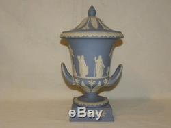 Magnifique Grande Urne Vase En Porcelaine Bleu Wedgwood Jasperware Décor Antique