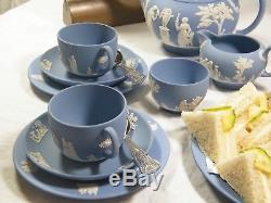 Magnifique Wedgwood Blue Jasper Ware Afternoon Tea Pour Deux, Superbe
