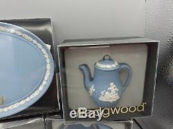 Mini Tea Set Par Wedgewood Bleu Jasperware 11 Pièces Dans Des Boîtes Originales