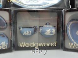 Mini Tea Set Par Wedgewood Bleu Jasperware 11 Pièces Dans Des Boîtes Originales