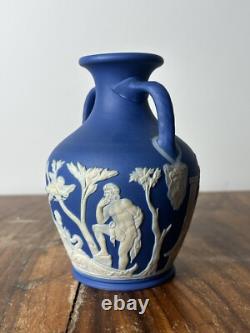 Miniature vase Portland en jaspe bleu Wedgwood 13 cm, XIXe siècle