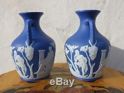 Paire Assortie Exquise Wedgwood Bleu Foncé Jasper Ware 7 Vases Portland, Env. 1840