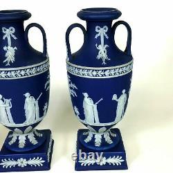 Paire D’urnes Wedgwood Dark Blue Jasperware