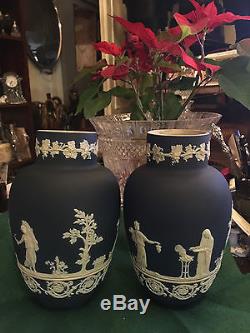 Paire De Jasperware Bleu Foncé Vase-adams De Tunstall