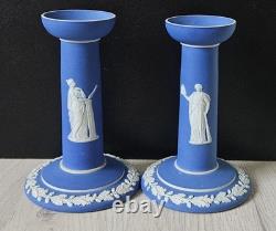 Paire de chandeliers néoclassiques antique Wedgwood Jasperware trempés bleu cobalt