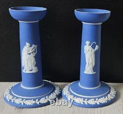 Paire de chandeliers néoclassiques antique Wedgwood Jasperware trempés bleu cobalt