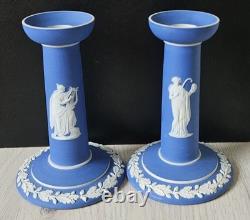 Paire de chandeliers néoclassiques antique Wedgwood Jasperware trempés bleu cobalt