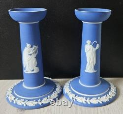 Paire de chandeliers néoclassiques antique Wedgwood Jasperware trempés bleu cobalt