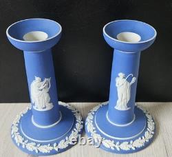 Paire de chandeliers néoclassiques antique Wedgwood Jasperware trempés bleu cobalt