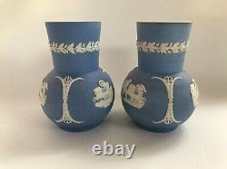 Paire de vases bulbés en jaspe bleu, vers 1800-1850