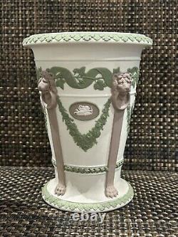 Paire de vases tricolores en jaspe Wedgwood du XIXe siècle