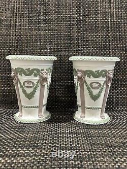 Paire de vases tricolores en jaspe Wedgwood du XIXe siècle