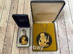 Pendants Égyptiens en Jasper Jasperware Rare de Wedgwood Or sur Noir dans une Boîte