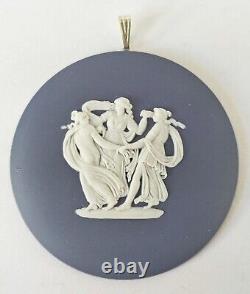 Pendentif en jaspe Wedgwood bleu Portland Trois Grâces