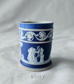 Petit vase ancien en jaspe Wedgwood