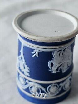 Petit vase ancien en jaspe Wedgwood