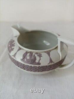 Pichet en jaspe blanc et lilas Wedgwood (ébréché)