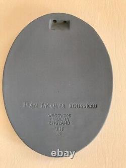 Plaque Wedgwood Jasperware Jean Jacques Rousseau en excellent état C1962