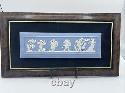 Plaque d'art antique Vintage Wedgwood Pale Blue Jasperware Les Quatre Saisons Cupidons
