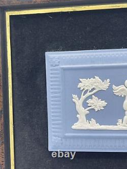 Plaque d'art antique Vintage Wedgwood Pale Blue Jasperware Les Quatre Saisons Cupidons