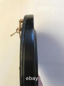 Plaque ovale encadrée en jaspe Wedgwood bleu, vers 1860-1870, en excellent état