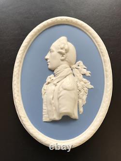 Plaque ovale grande en jasperware Wedgwood du capitaine Edward Hamilton