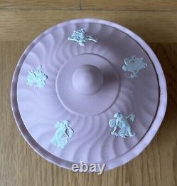 Plat à bijoux en jaspe rose avec couvercle 'Dancing Hours' de Wedgwood