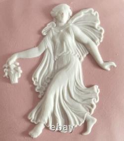 Plat à potpourri en jaspe rose Wedgwood Heures dansantes