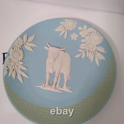 Plat de plateau de l'année 2021 du zodiaque du bœuf en jasperware de Wedgwood