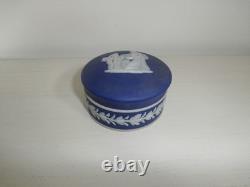 Pot à bibelots rond néoclassique en jaspe bleu foncé Wedgwood ancien avec rougeur