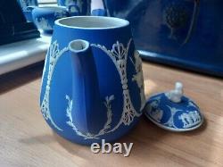 Pot à café en jaspe bleu cobalt antique WEDGWOOD avant 1891 avec un bouton 'Sibyl'