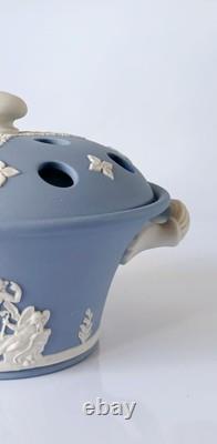 Pot à pourri Wedgwood en jaspe bleu avec plat et couvercle