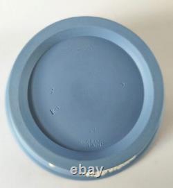 Pot à pourri et couvercle en jaspe Wedgwood bleu