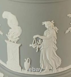 Pot à tabac et couvercle en jaspe gris Wedgwood, jasperware
