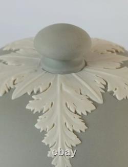 Pot à tabac et couvercle en jaspe gris Wedgwood, jasperware