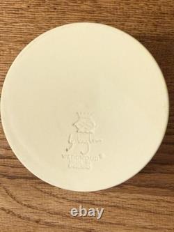 Pot de Fleurs Wedgwood Burlington 4 Noir sur Blanc en Jasperware Fabriqué en Angleterre