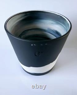 Pot de fleurs en jaspe Wedgwood noir et blanc Burlington