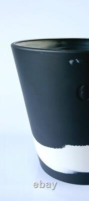 Pot de fleurs en jaspe Wedgwood noir et blanc Burlington