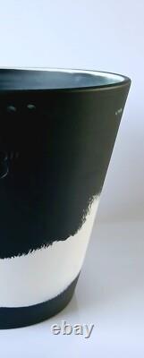 Pot de fleurs en jaspe Wedgwood noir et blanc Burlington