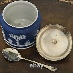 Poterie ancienne Wedgwood bleu foncé Jasperware sucrier pot à confiture avec couvercle et cuillère