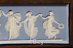 Rare Beautiful Wedgwood Blue Jasper Ware Danse Heures Peste Encadrée (vers 1820s)