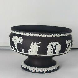 Rare Black And White Basalt Wedgwood Jasperware Urn Ou Centerpiece Bowl