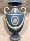 Rare C. 184050 Wedgwood Blue Trophée Jasperware Vase Nike & The Warrior Nice