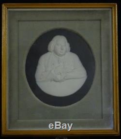 Rare Encadrement Antique 18 C. Wedgwood Jasperware Erasmus Darwin Portrait Médaillon