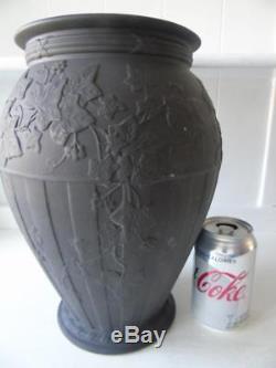 Rare Huge Wedgwood Black Basalt Jasperware Grapevine Vase 12 2,8 KG