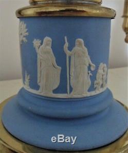 Rare Pair Antique Argand Lamps Bleu Wedgwood Jasperware & Laiton Motif De Mariage
