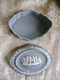 Rare Wedgwood Grey Ou Gray Jasperware Lidded Couvert Dome Boîte Bibelot Oblong